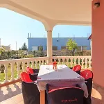 شقة Mauro