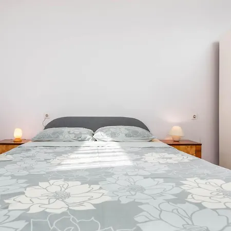 Mauro Διαμέρισμα *