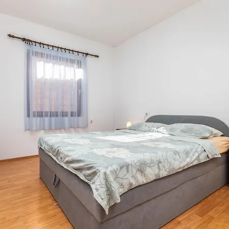 Apartment Mauro Pula