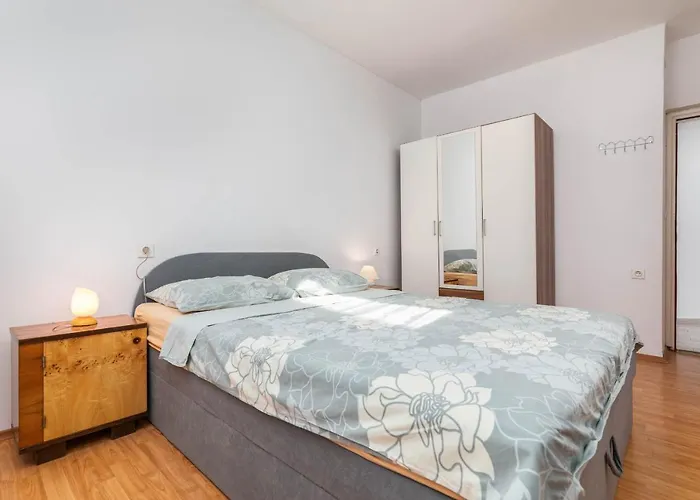 Mauro Apartman